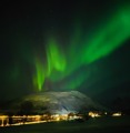 Green Aurora Over Flat Mountain (1)