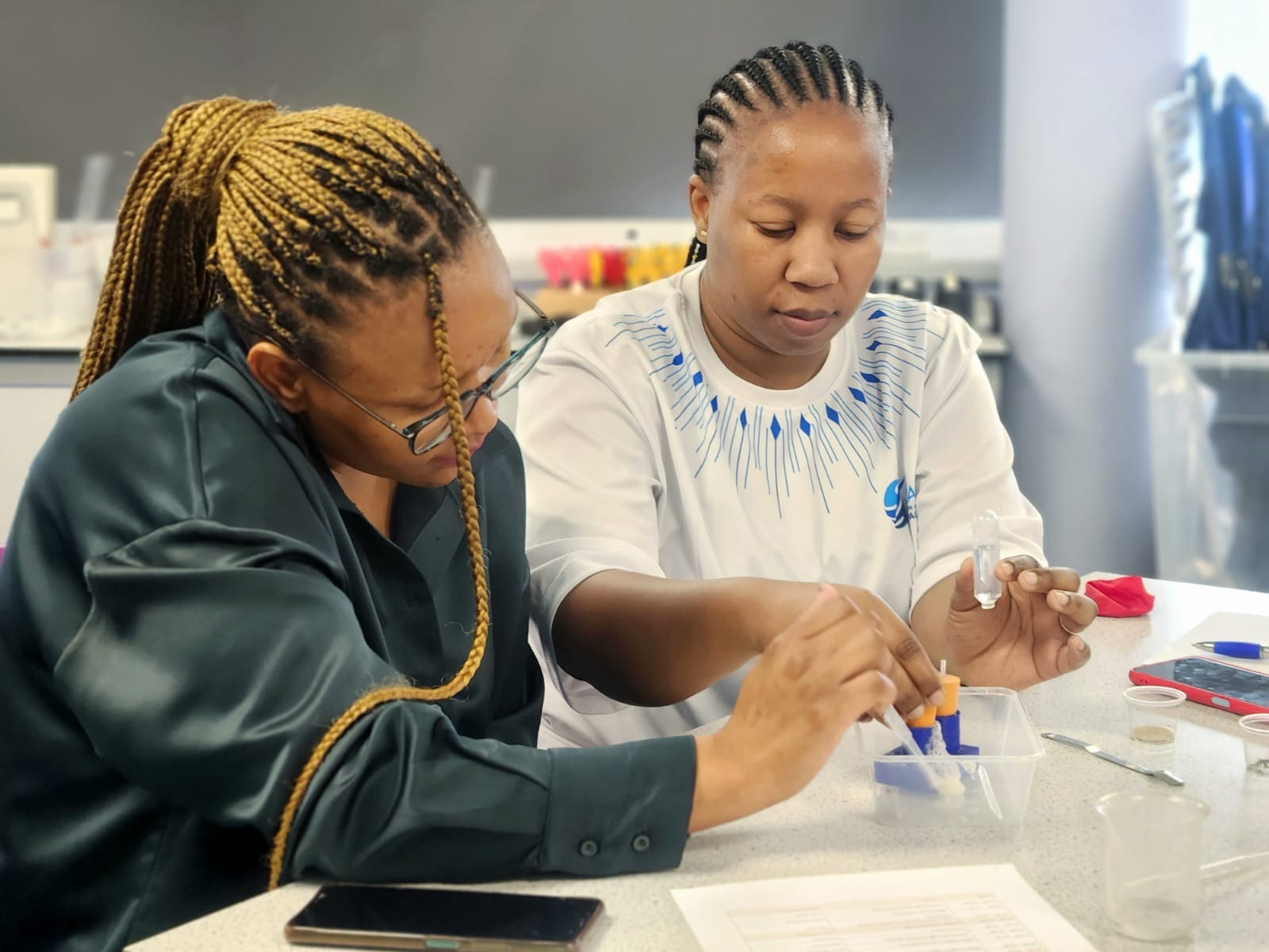 In The Lab With SANSA